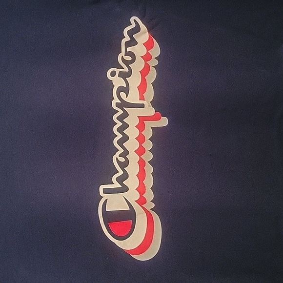 Champion T-Shirt - Picture 2 of 4